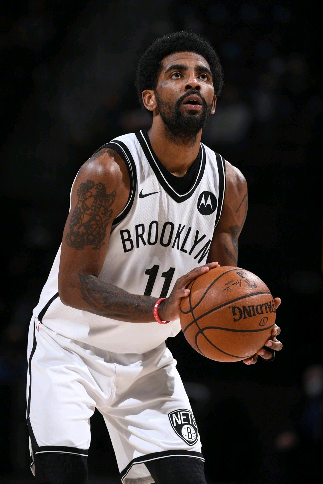 莱比锡快速反击震撼对手防线（莱比锡闪电反击撕裂对手防线）