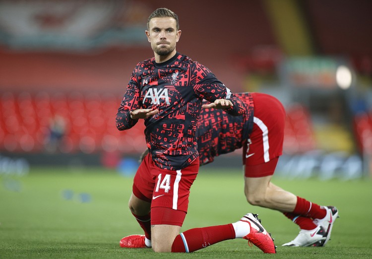 科尔：我们的掩护方式现在看不一定独特，但在六七年前是的（科尔：如今我们的掩护未必独特，六七年前却独树一帜）