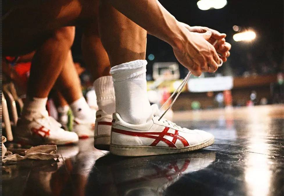 如何在野球场成为出色控卫？（野球场控卫进阶指南）