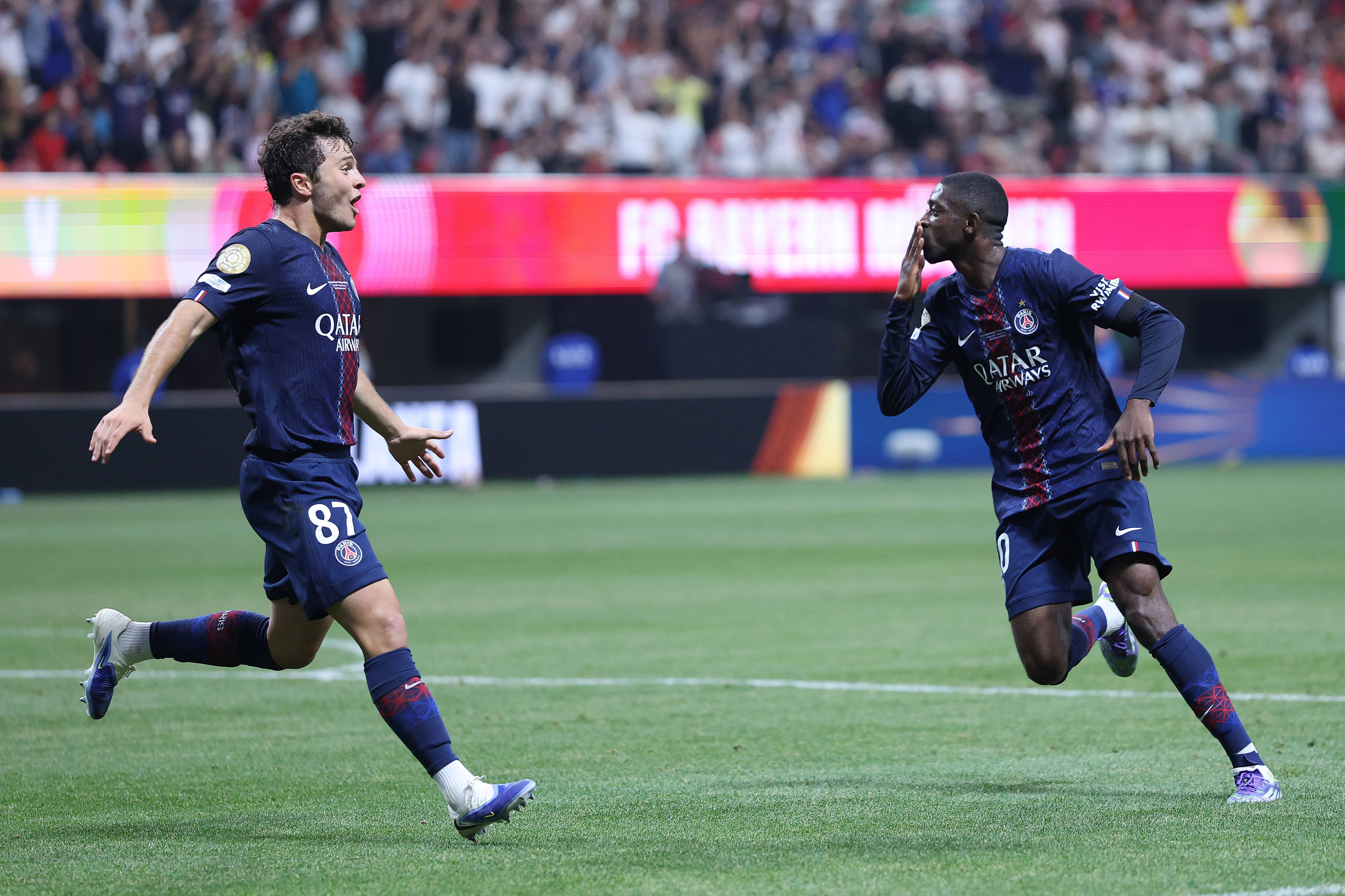 勒沃库森vs多特：希克PK吉拉西；阿德耶米、萨比策首发（勒沃库森对阵多特：希克对飙吉拉西，阿德耶米与萨比策先发）