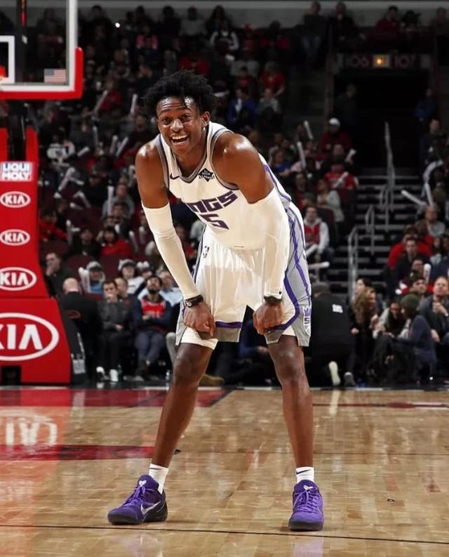 卡佩罗：利物浦今天的表现让我想到巴黎；被动换人影响了国米（卡佩罗：利物浦今日表现让我联想到巴黎，国米受制于被动换人）