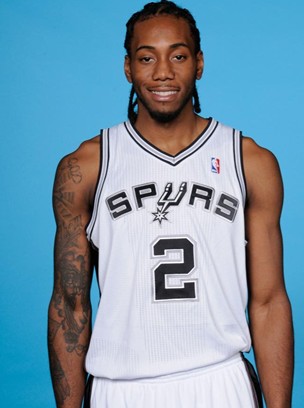 阿齐兹：太早丢球让局面困难，感谢远征球迷下雨还支持我们（阿齐兹：早早失球令比赛被动，感谢冒雨远征支持的球迷）