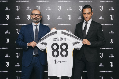 R.I.P.，佛罗伦萨小将理查德森的父亲、前NBA球星迈克尔-理查德森去世（前NBA球星迈克尔-理查德森去世，系佛罗伦萨小将理查德森之父）