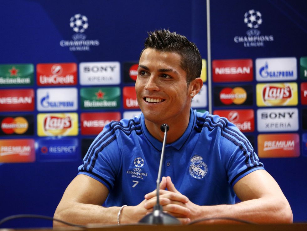 替补出场梅开二度，普利希奇当选都灵vs米兰全场最佳（普利希奇替补独中两元，荣膺都灵战米兰全场最佳）