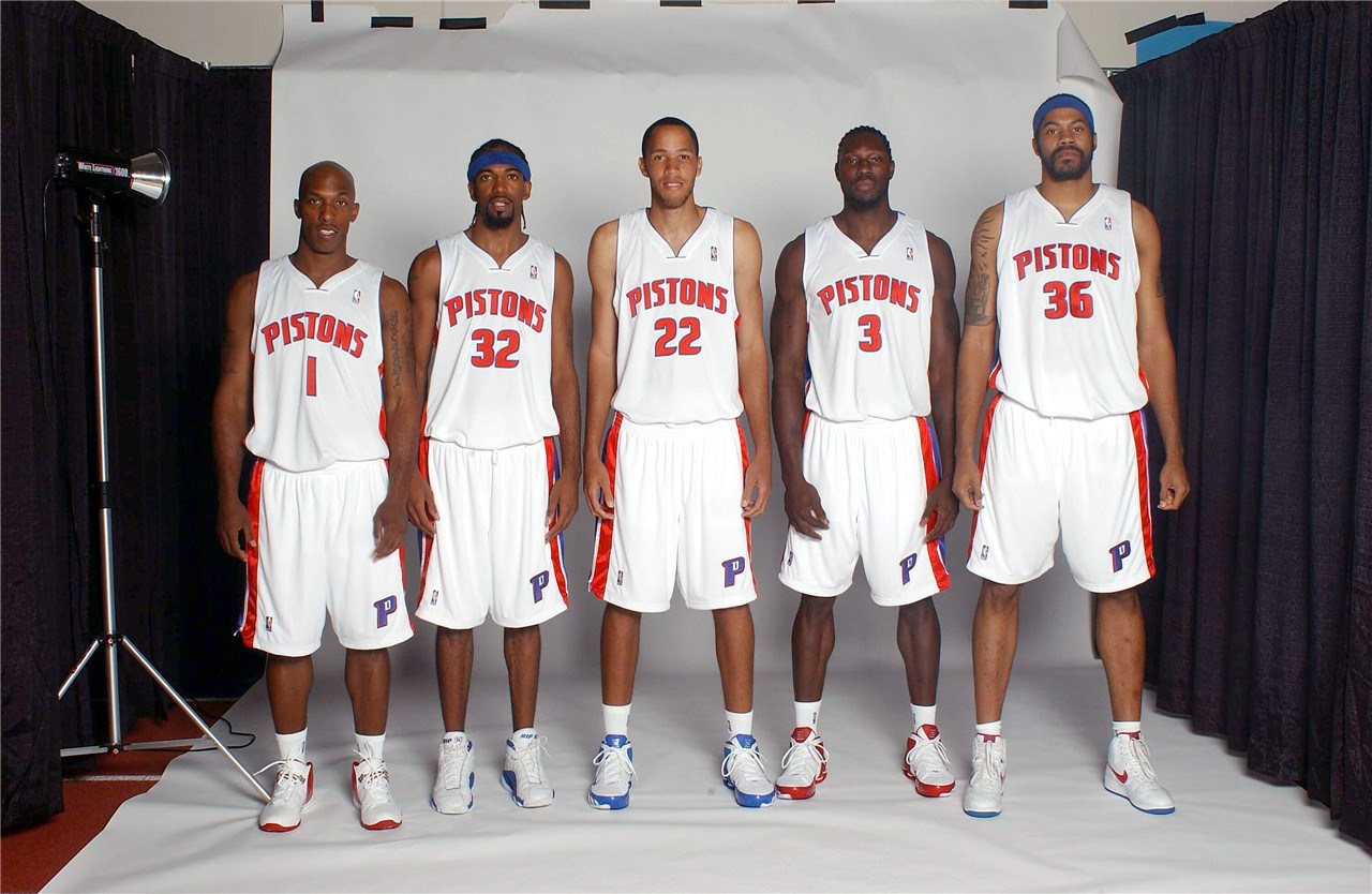 弗兰克：我的首选还是留在中国踢球；我带着喜悦与自豪离队（弗兰克：仍把留在中国踢球作为首选，带着喜悦与自豪告别球队）